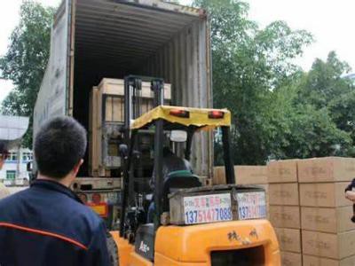 Vertical Billboards Shipped To UK Receive Rave Reviews, Showcasing Exceptiona...